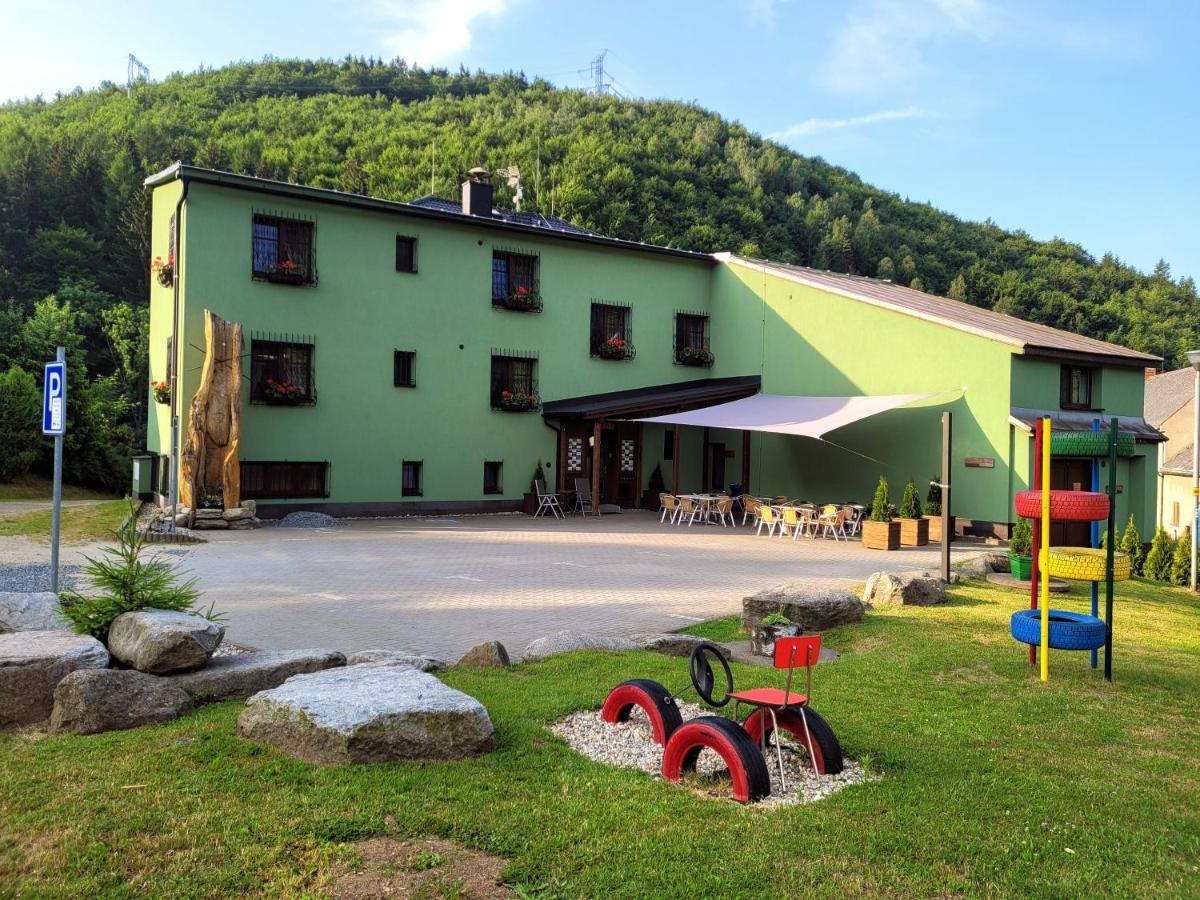 Apartmanovy Dum Pastak Loučná nad Desnou エクステリア 写真